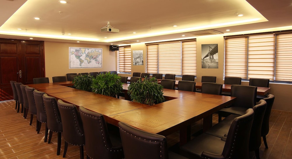 Western Hanoi Hotel 56/63