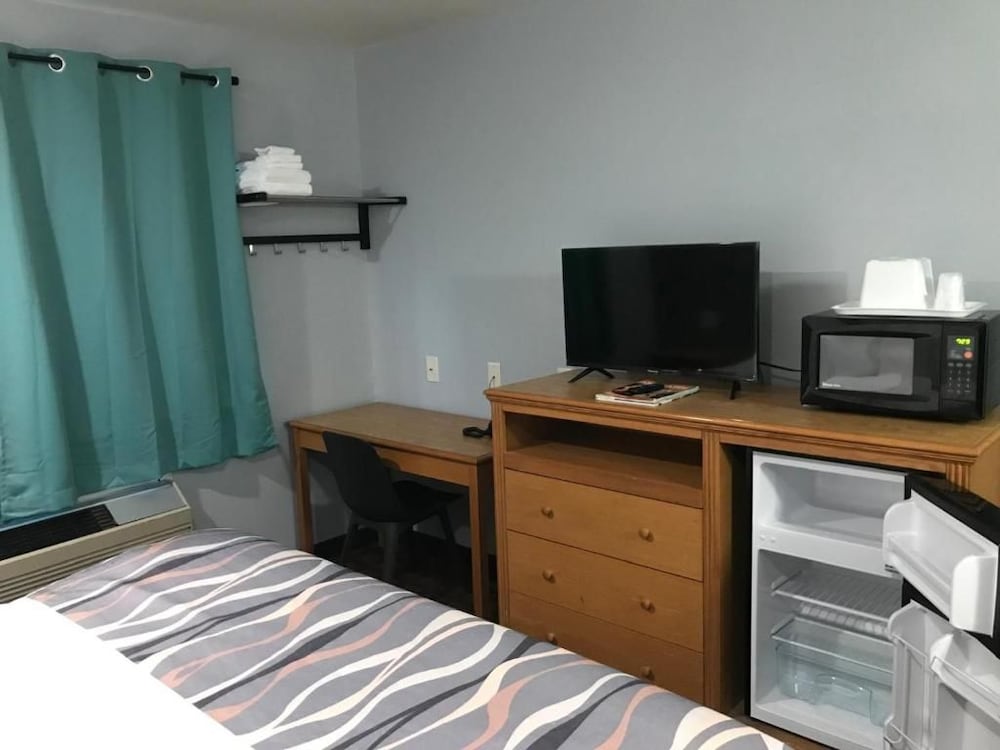 McGoverns Hotel and Suites 31/45