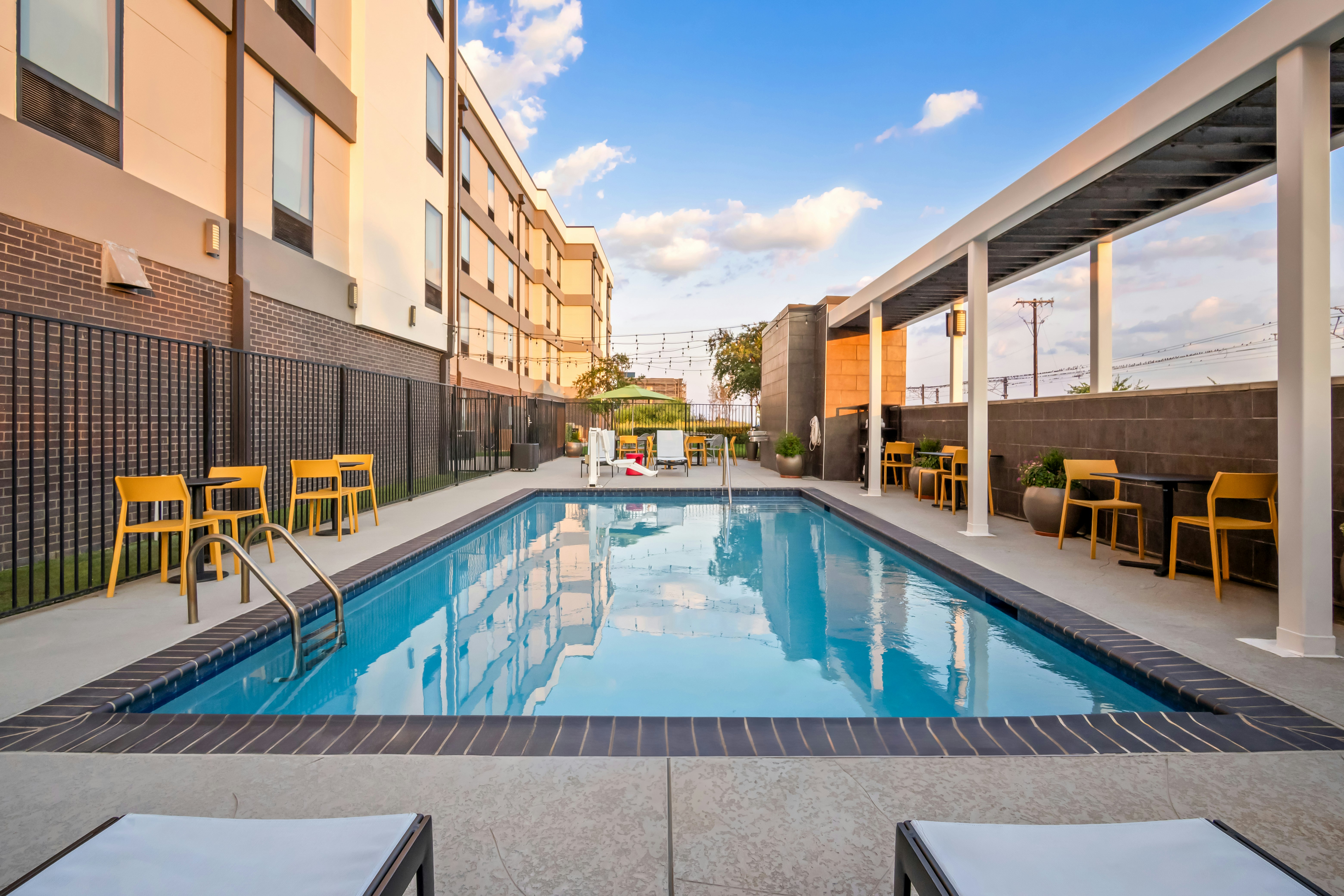 Home2 Suites By Hilton Irving / Dfw Airport North 62/63