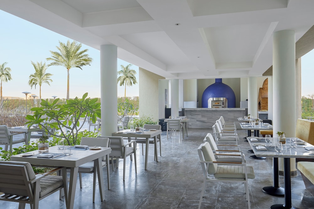 Hyatt Regency Cairo West 40/50