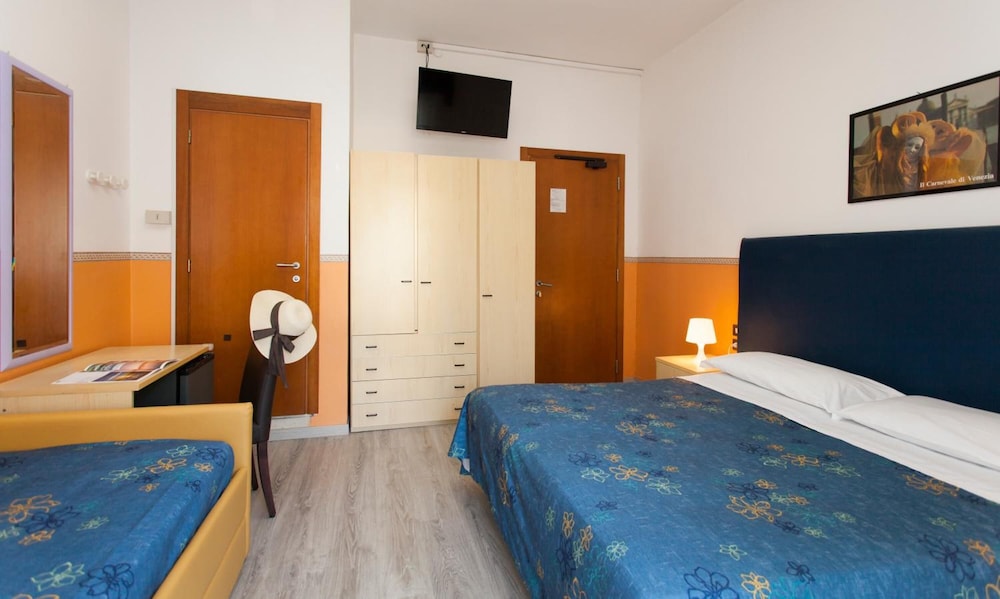 Danubio Hotel 11/33