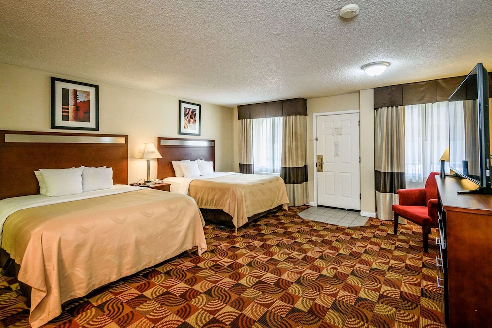 Quality Inn Redding Near I-5 31/51