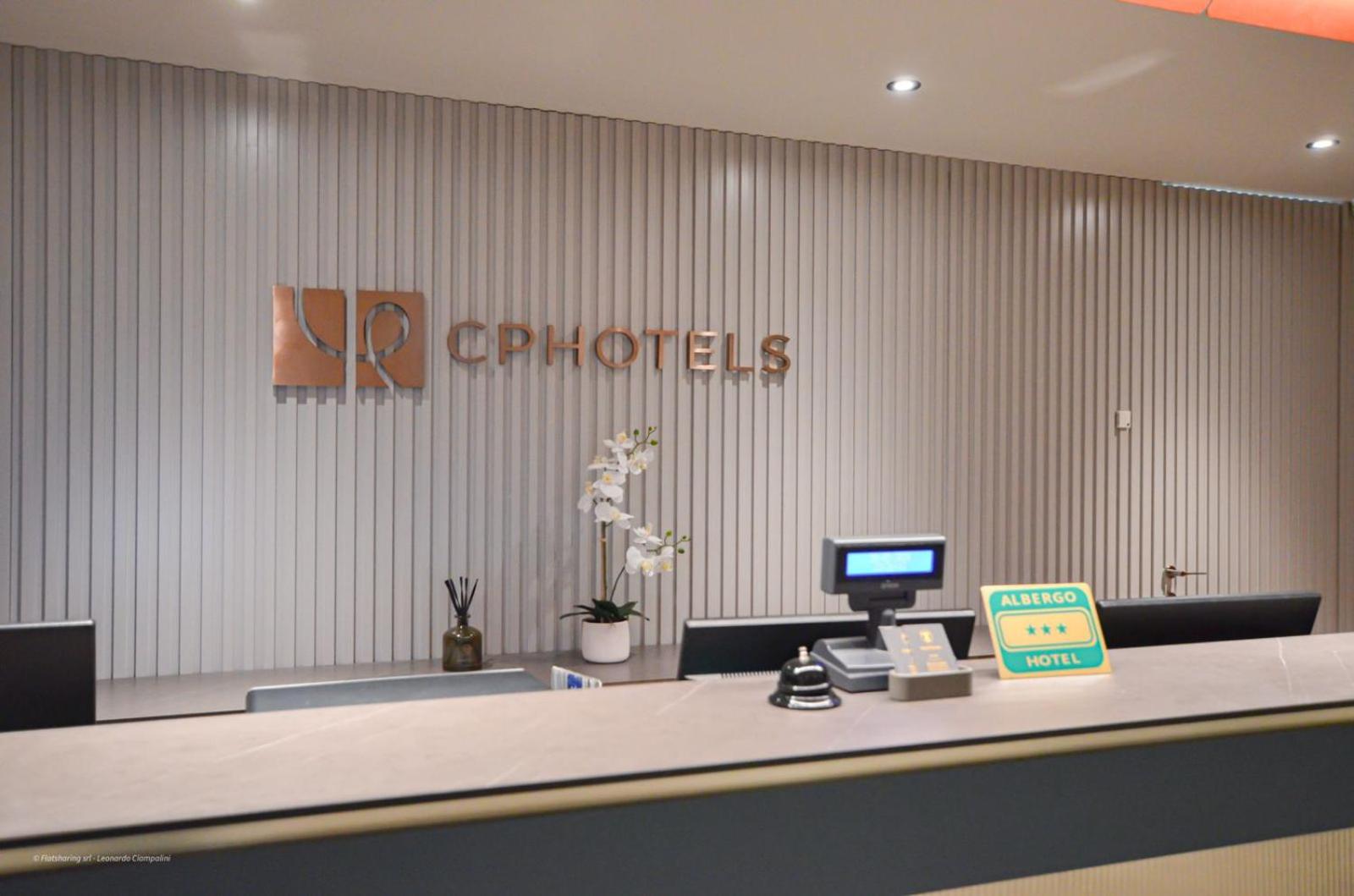 CP Hotels - Central 45/50