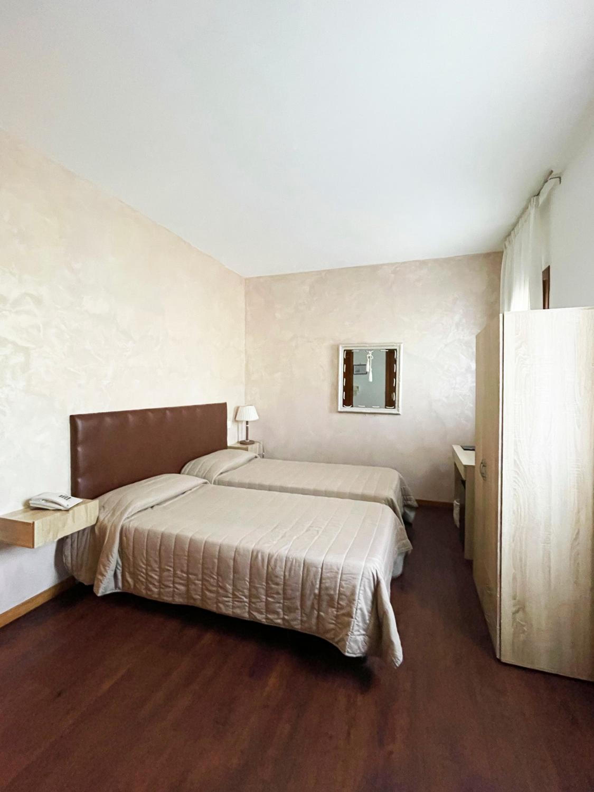 غرفة بسريرين منفصلين، Villa Braida 2/7