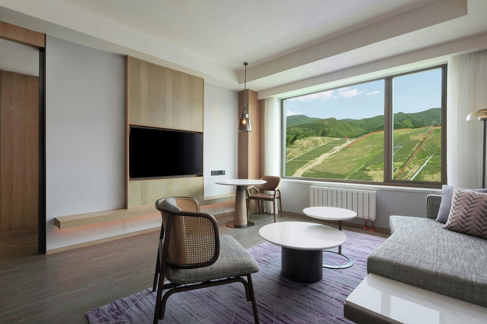 Courtyard By Marriott Chongli 24/48