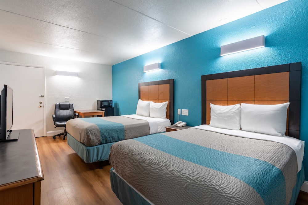 Motel6 North Little Rock, AR - McCain 24/56