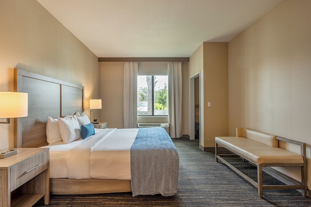 جناح ثلاثي بسرير كينج لذوي الإعاقة، Pestana Orlando Suites Lake Buena Vista 4/10