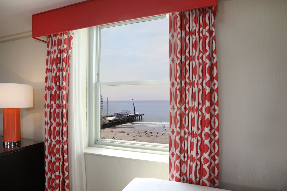 غرفة ديلوكس بسريرين كوين، Resorts Casino Hotel Atlantic City 7/8