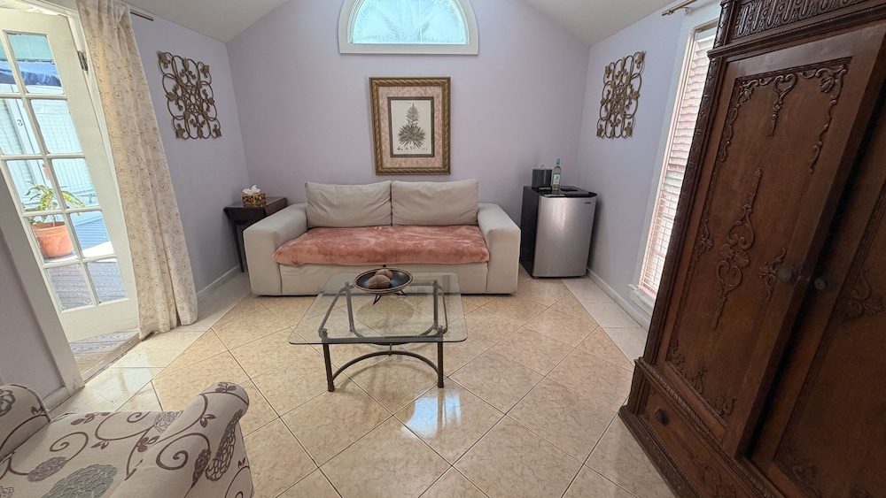 Heron House Court - Adult Only 48/65
