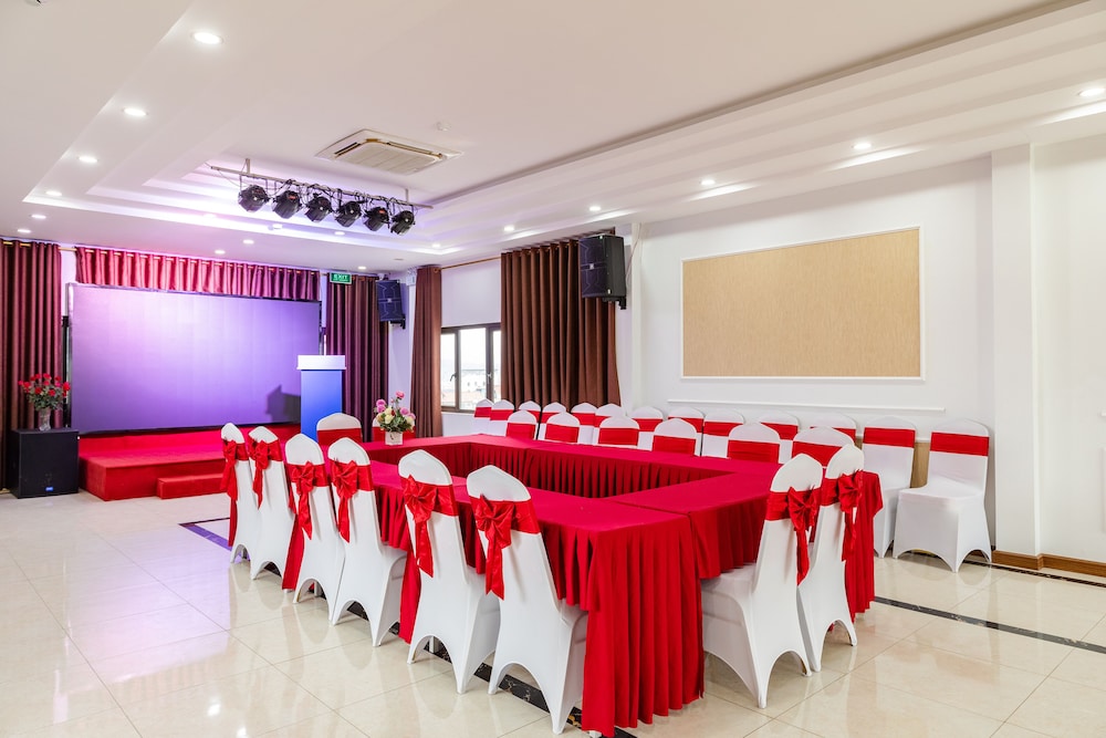Kim Cuong Hotel 47/51