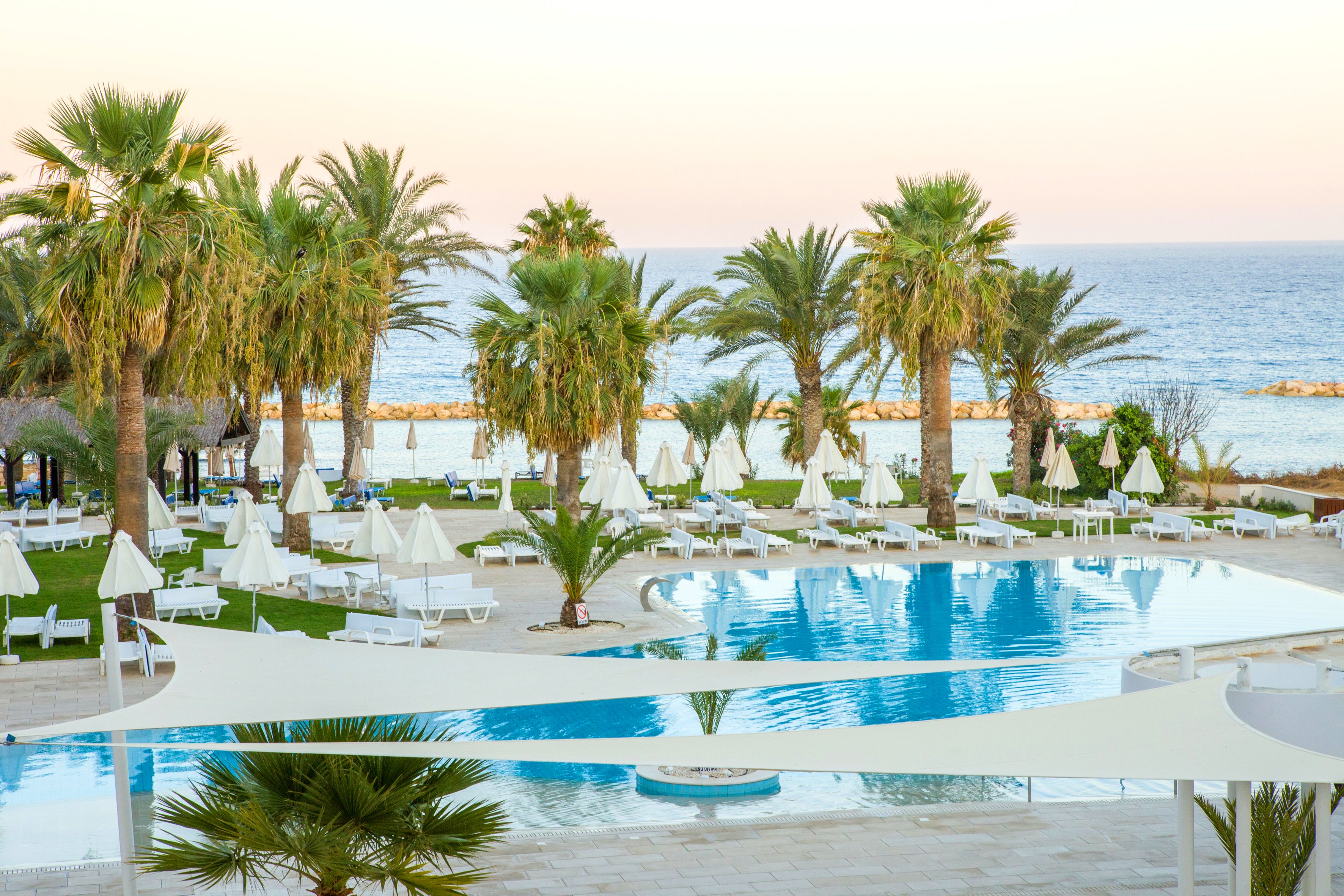 Venus Beach Hotel 49/57