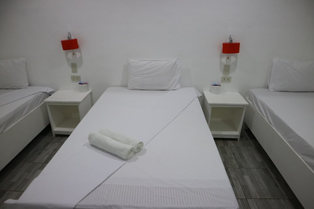 ROOM, TRIPLE