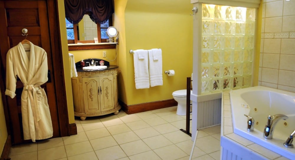 Oliver Inn Bed and Breakfast 51/54