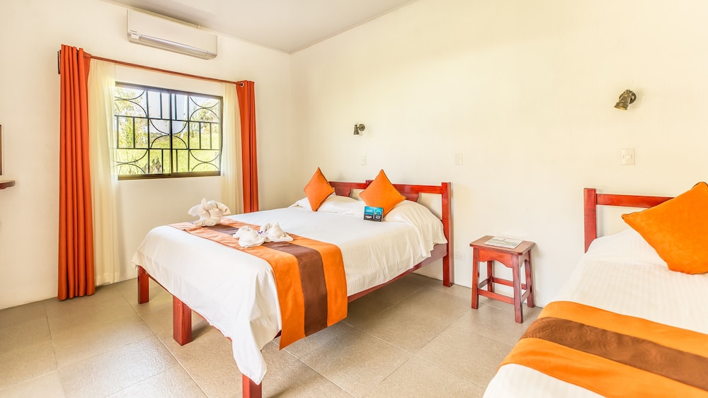 Hotel Villas Rio Mar 44/75