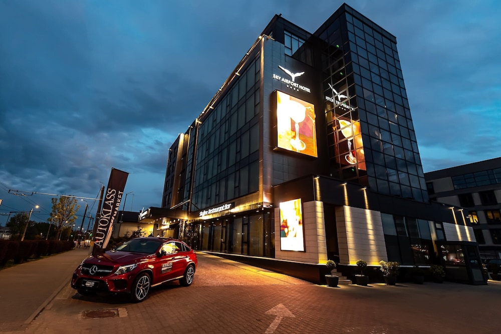 Sky Airport Hotel 54/61