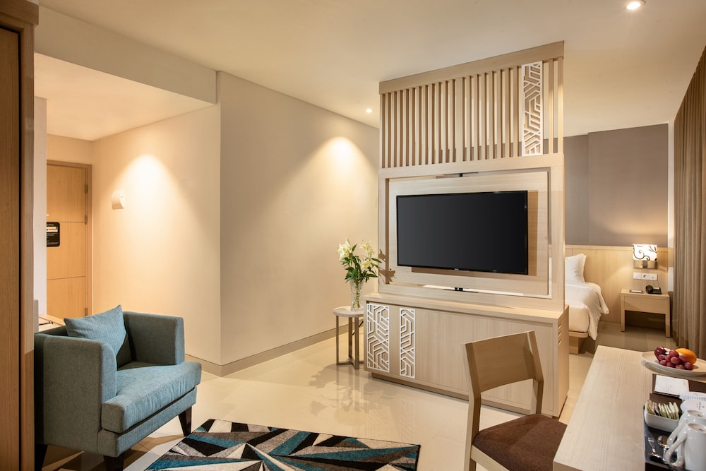 Hotel Santika Gresik 52/55