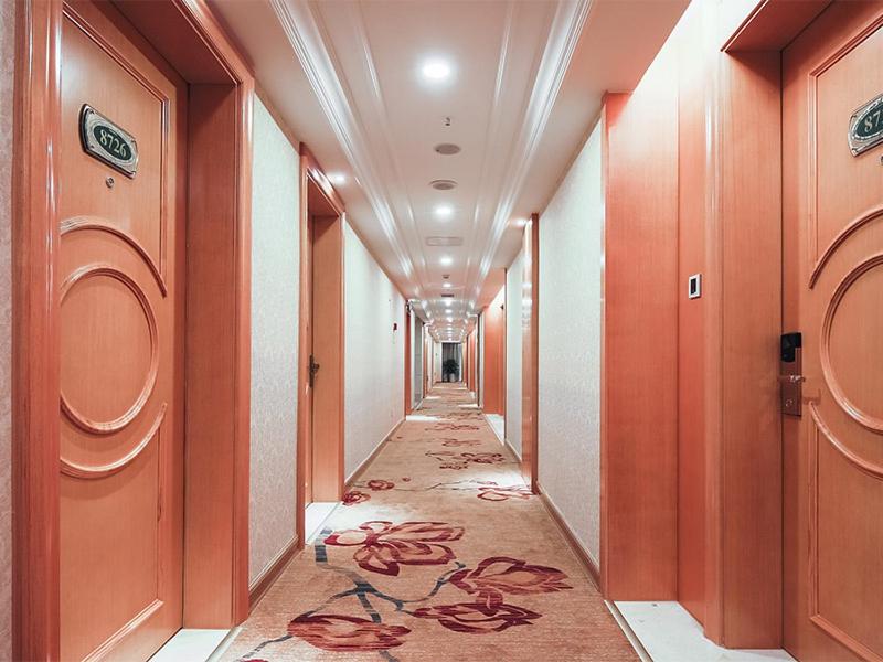 Vienna International Hotel (Wuxi Huishan Yanqiao Metro Station) 18/25