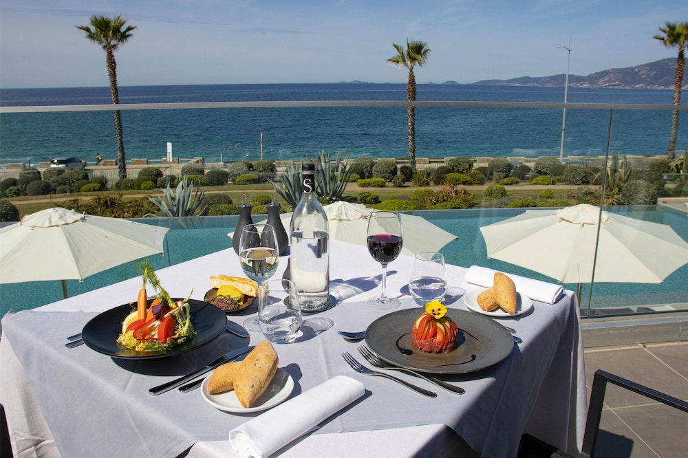 Radisson Blu Resort Spa Ajac 32/47