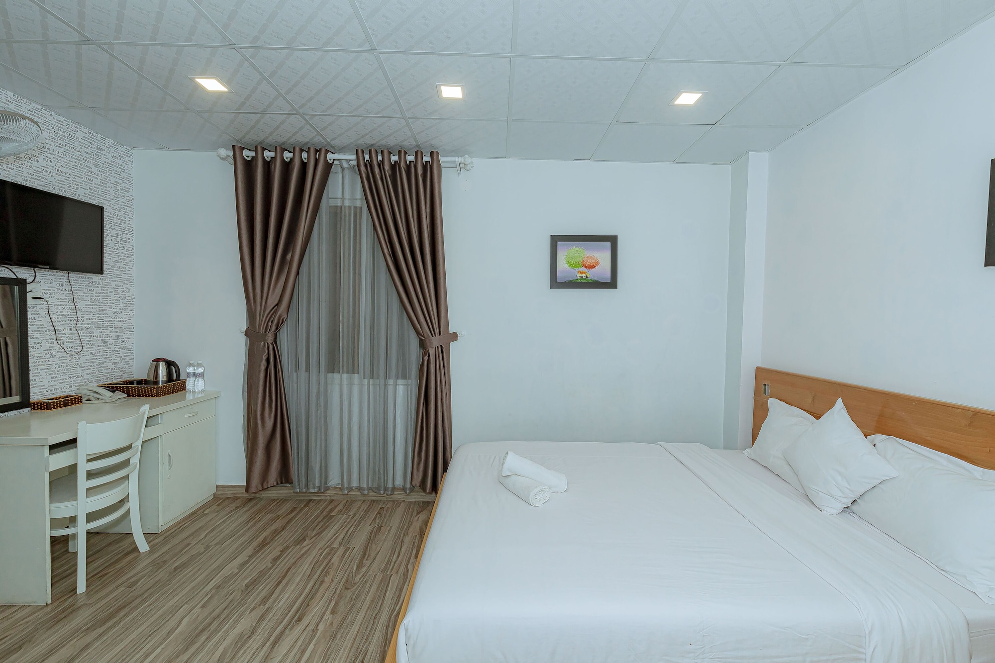STANDARD, DOUBLE BED, NO WINDOW