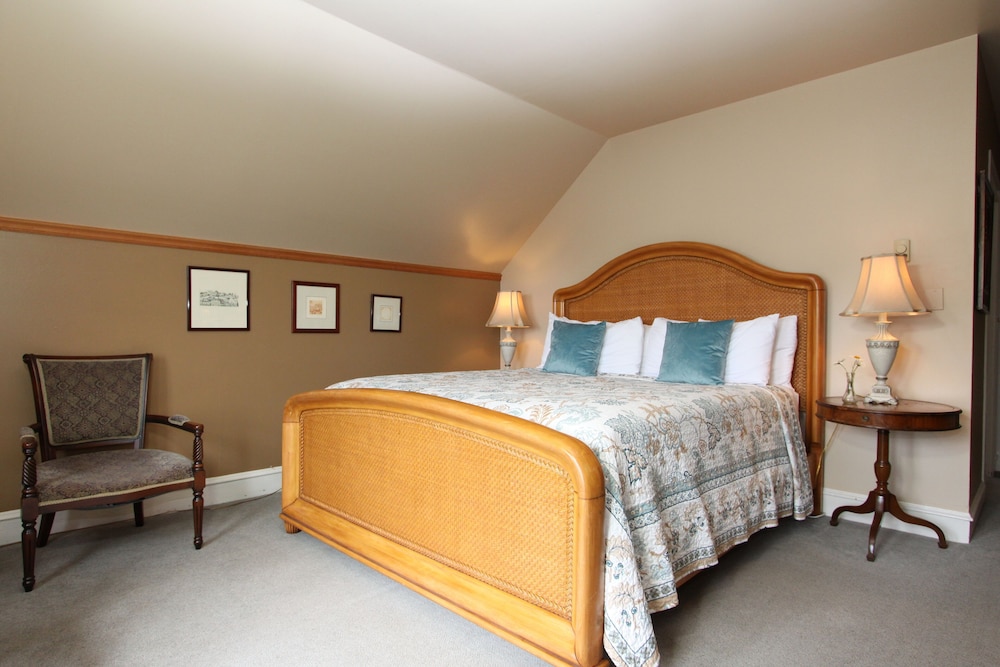 Joshua Grindle Inn 9/64