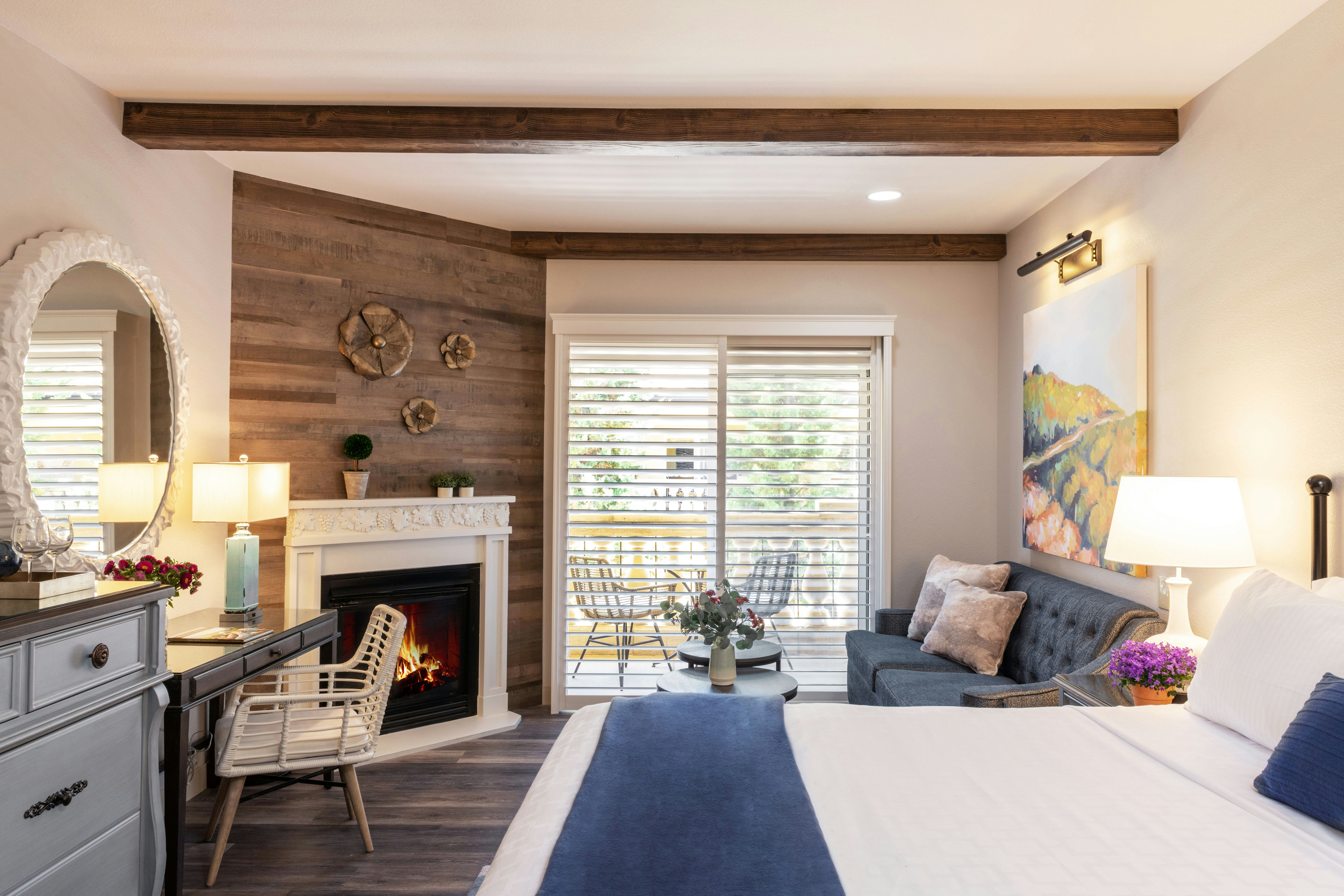Room, King Bed, Balcony or Patio، The Lodge at Healdsburg, tapestry Collection by Hilton 3/7