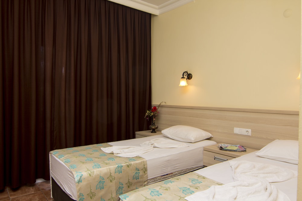 Magic Tulip Hotel 14/45