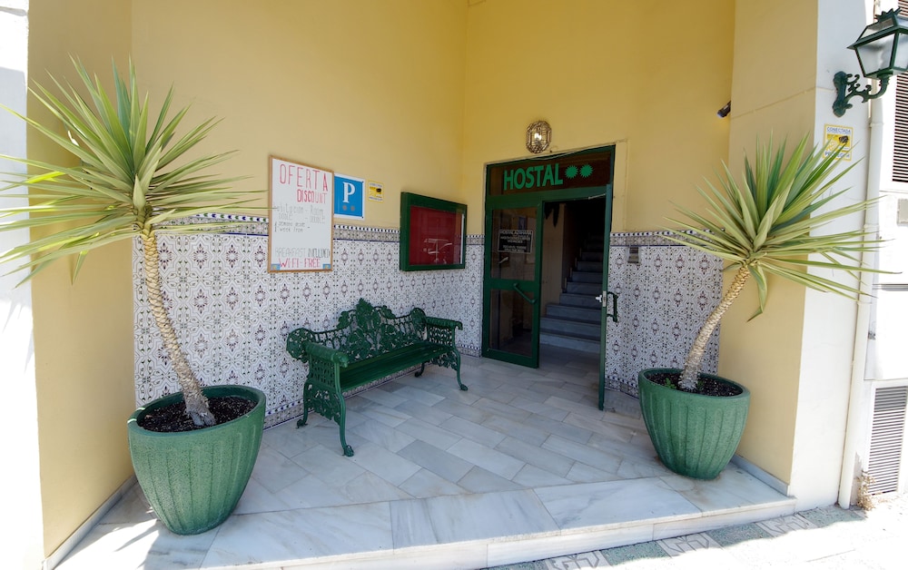 Hostal Azahara 52/70