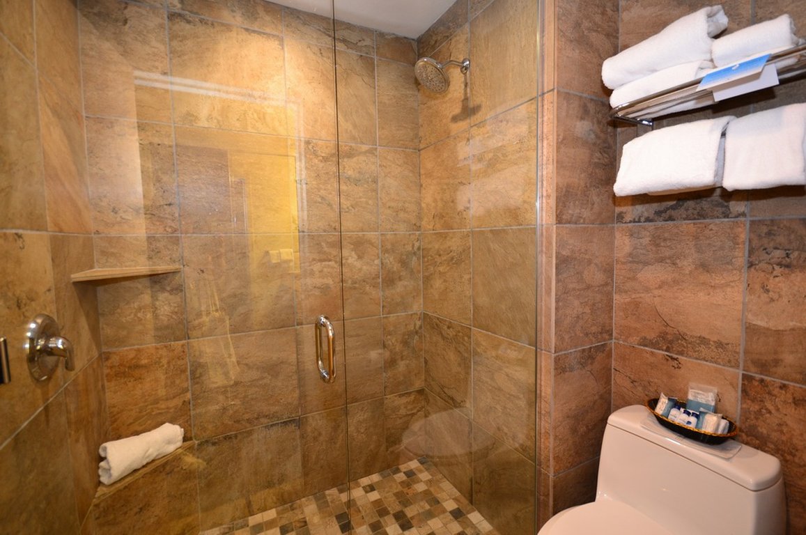 Best Western Plus Kootenai River Inn Casino & Spa 47/50