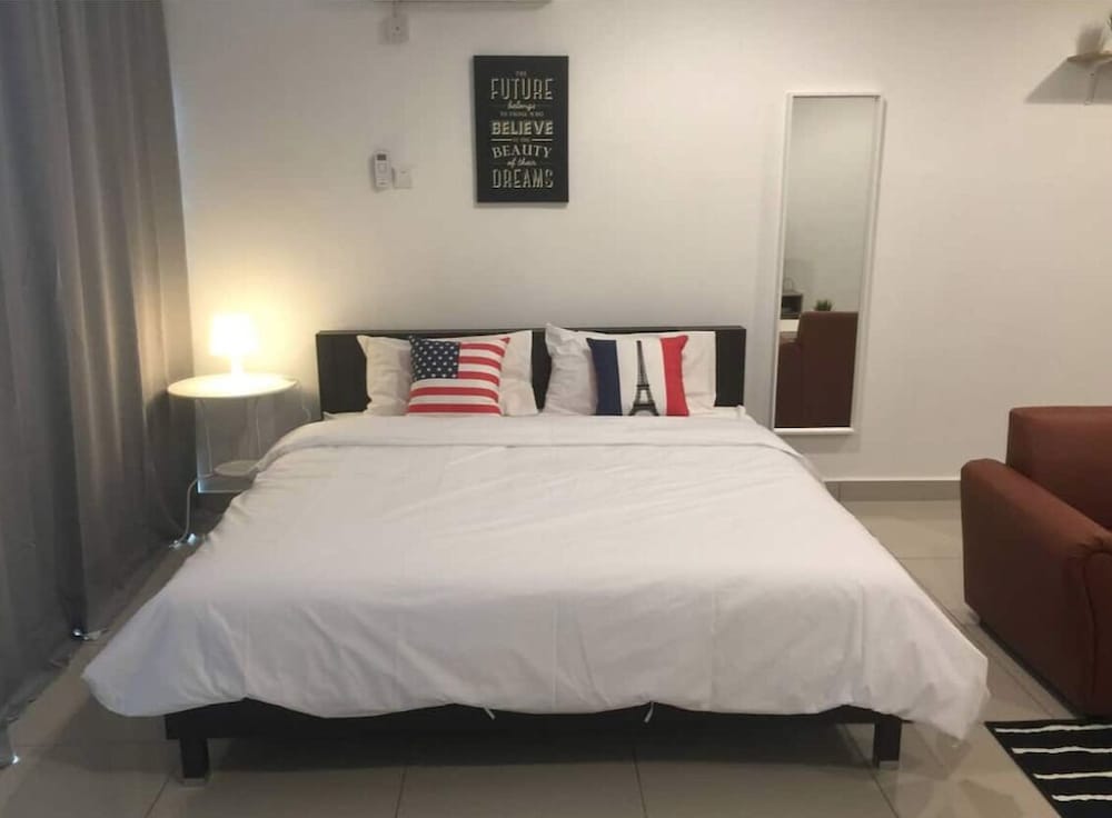 Palazio Serviced Apartment 10/50