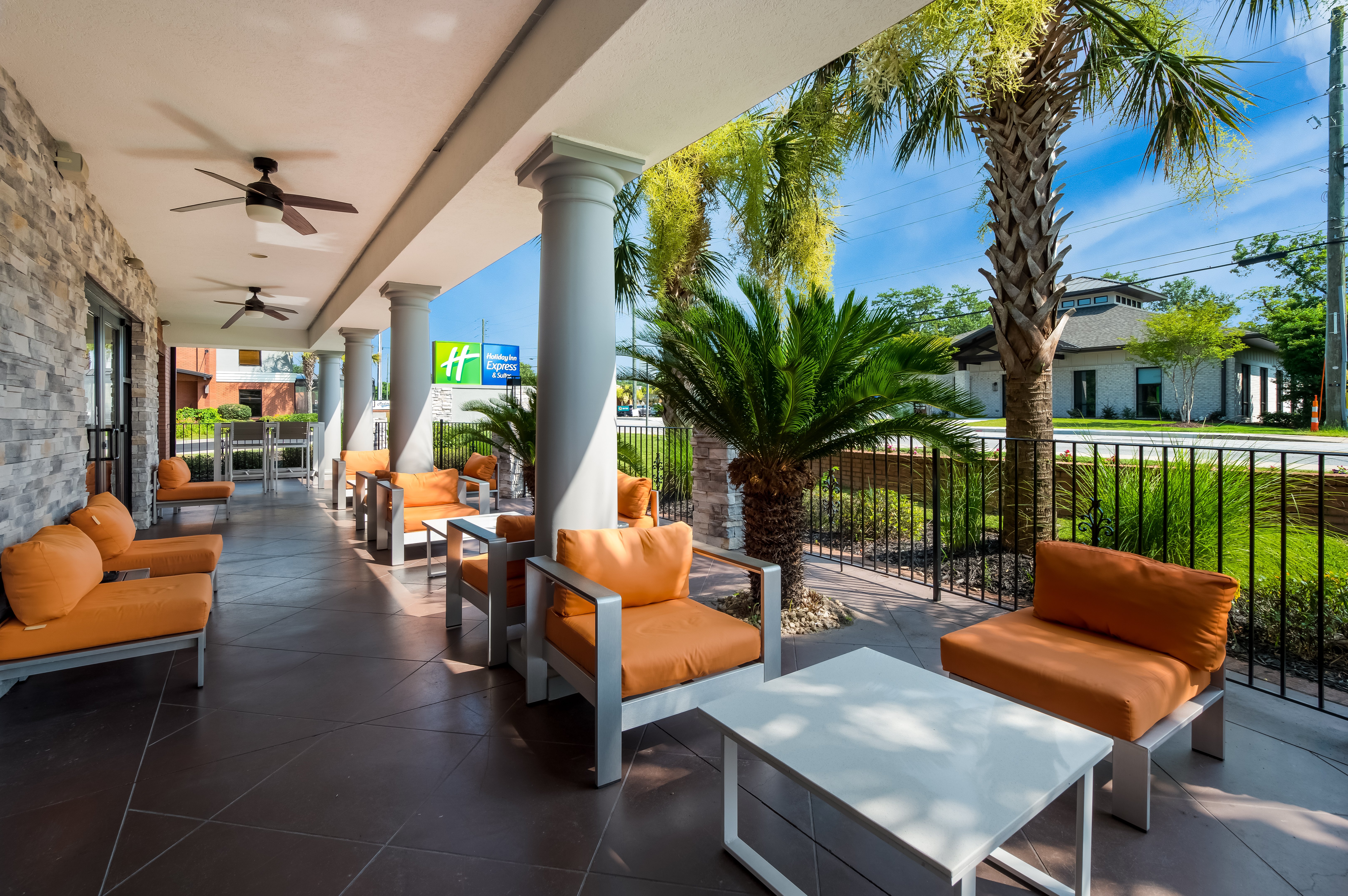 Holiday Inn Express & Suites Lexington 22/32
