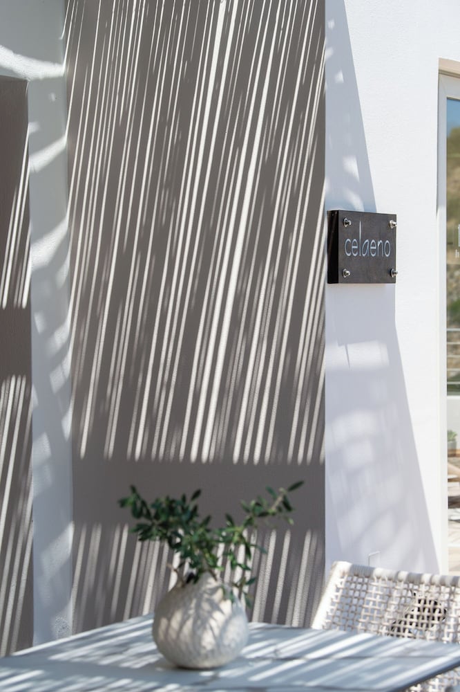Pleiades Luxurious Villas 1/48