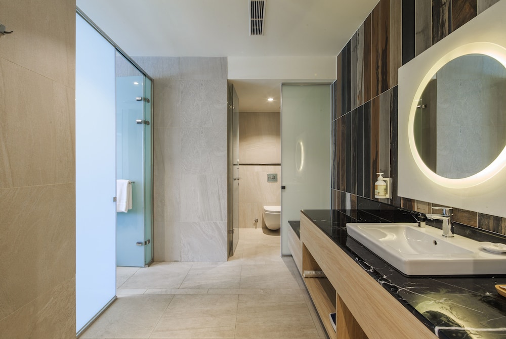 Sun Dialogue Hotel by Cosmos Creation 50/50