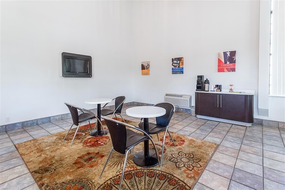 Studio6 Suites Cameron Park, CA - Folsom 26/40