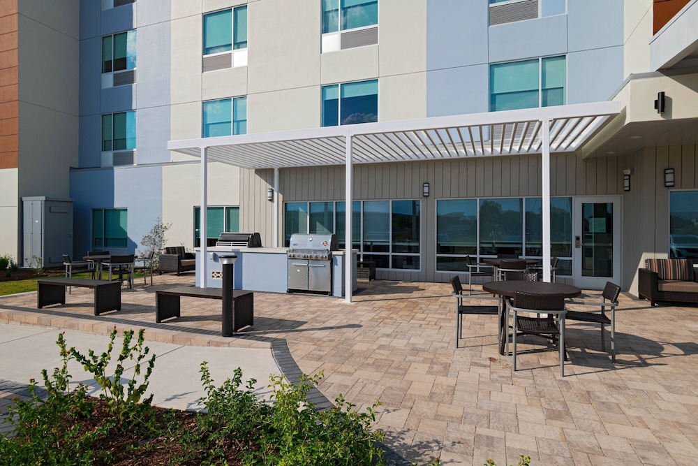 TownePlace Suites by Marriott San Antonio Northwest at The RIM 8/38