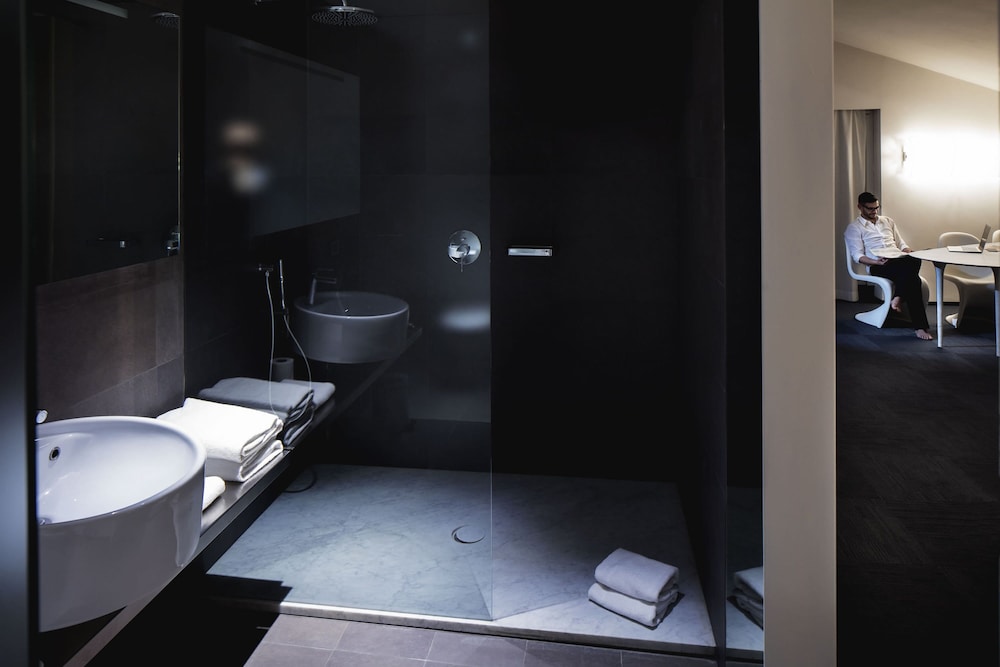 Hotel Ripa Roma 45/50