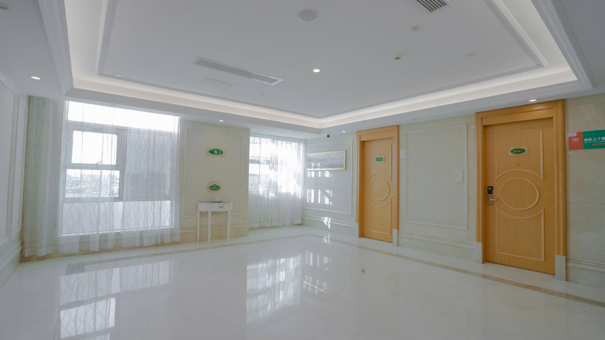 Vienna Hotel (Huizhoushi Lilin North Station) 13/58