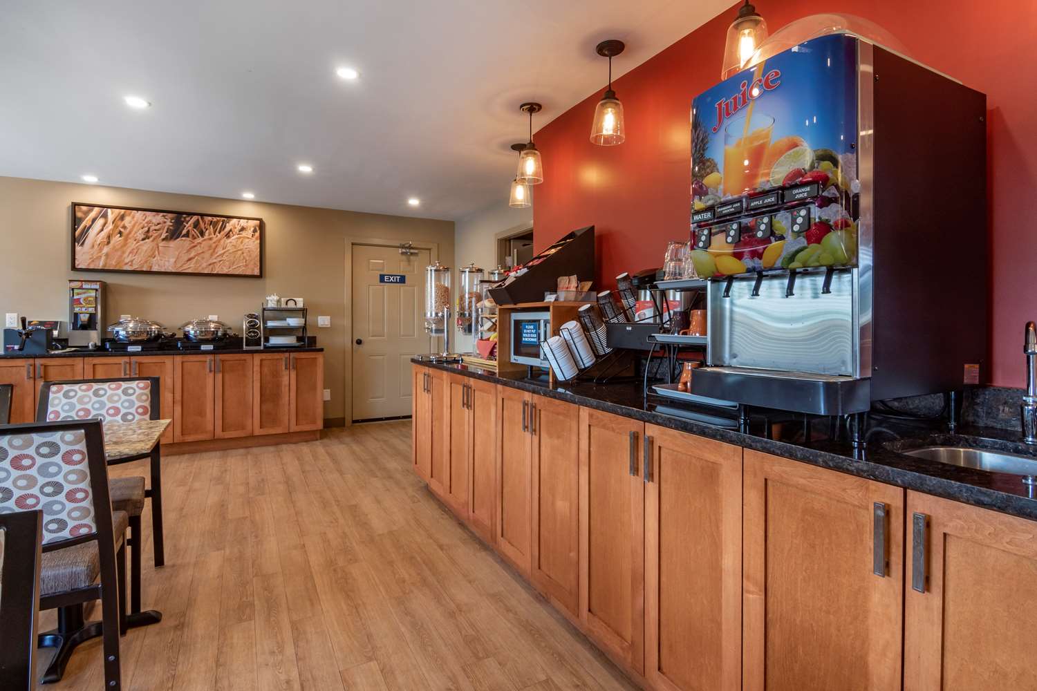 Surestay Plus Hotel By Best Western Salmon Arm 26/32