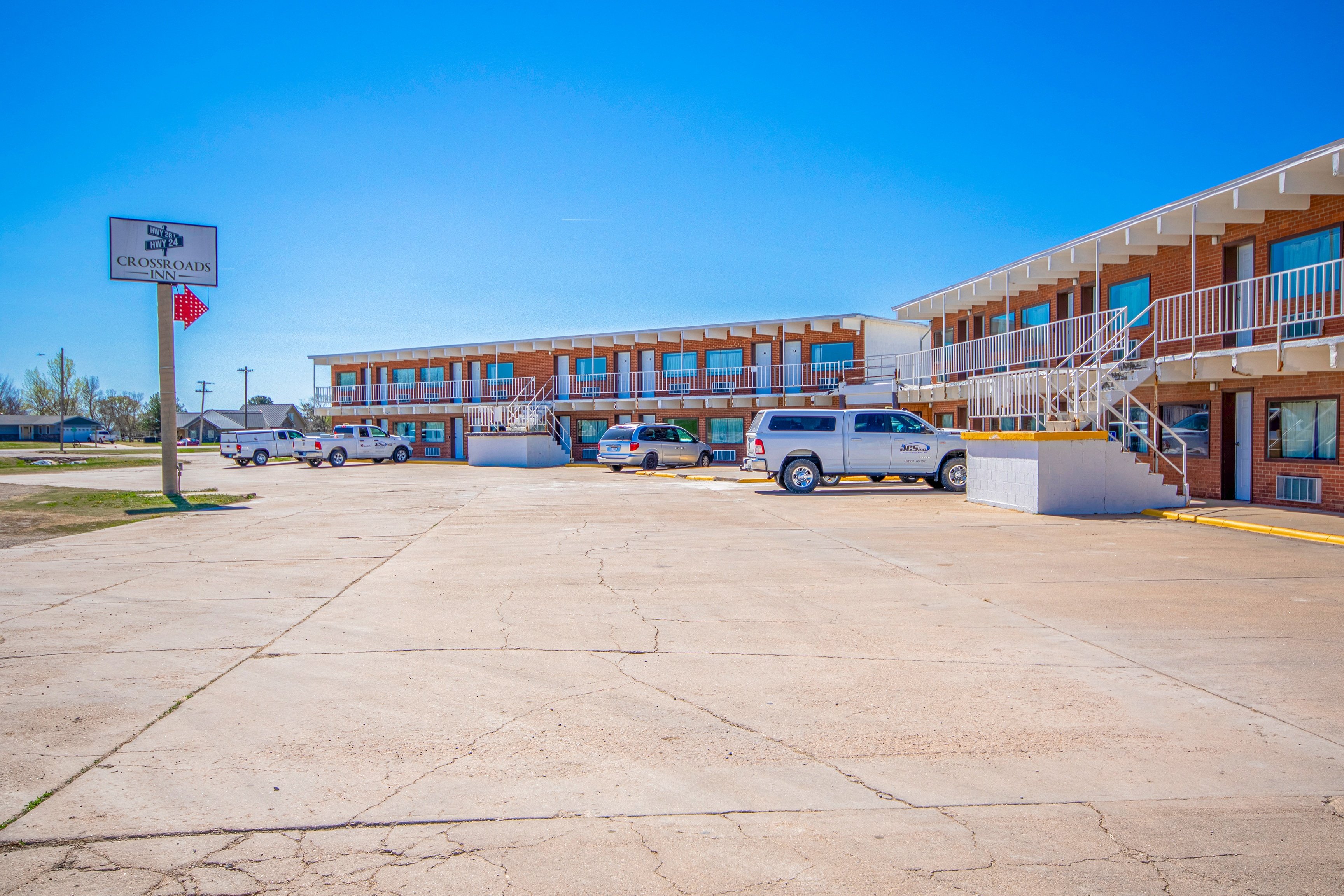 OYO Crossroads Inn 35/42