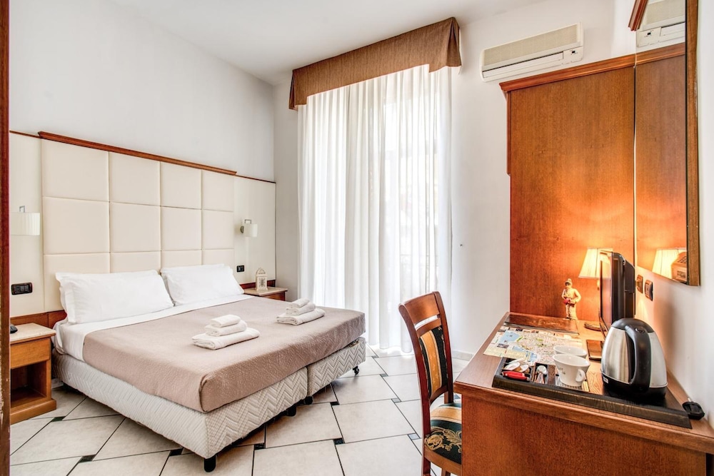 Garibaldi Suite 27/71