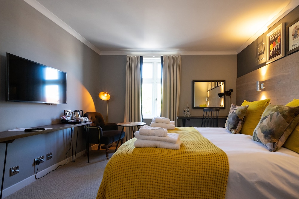 SUPERIOR, DOUBLE BED