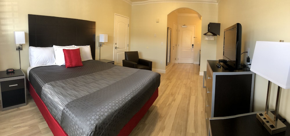 Gateway Inn and Suites Hotel 16/46