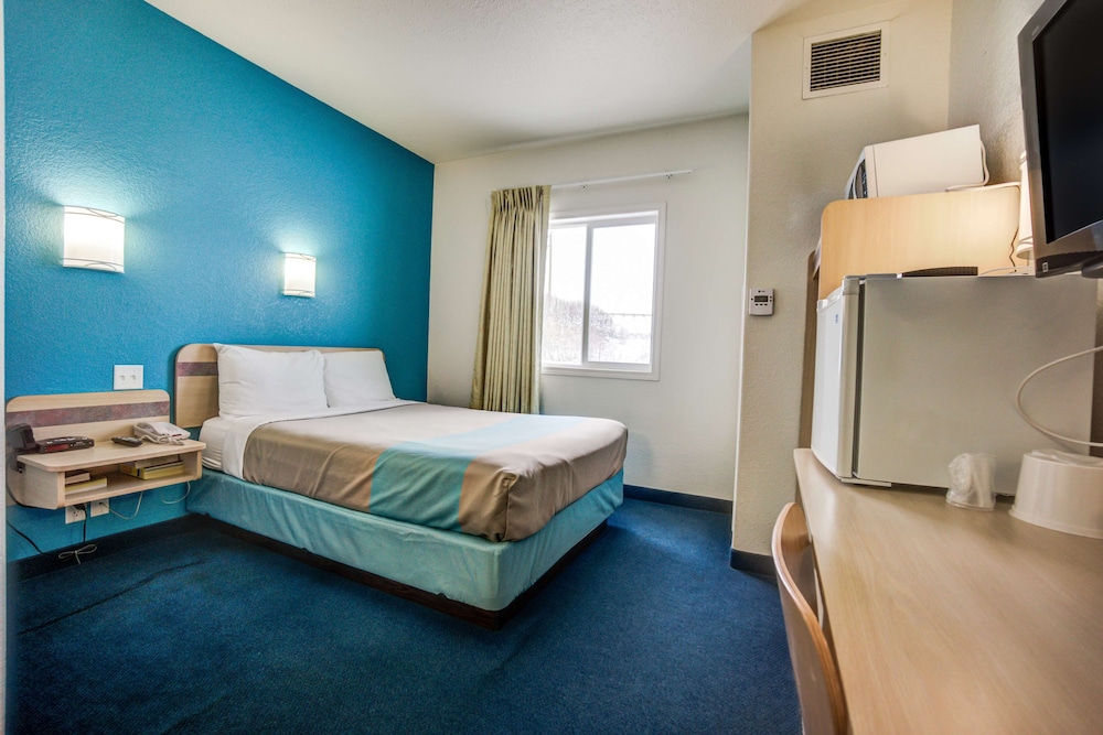 Motel6 Red Deer, AB 31/67