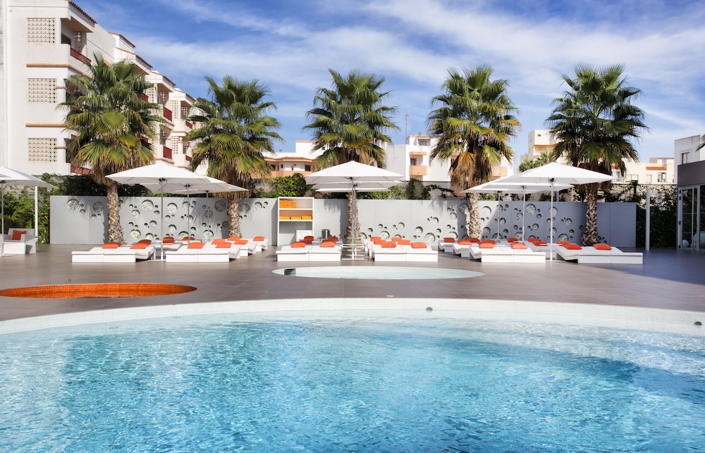 Ibiza Sun Apartments 3/60