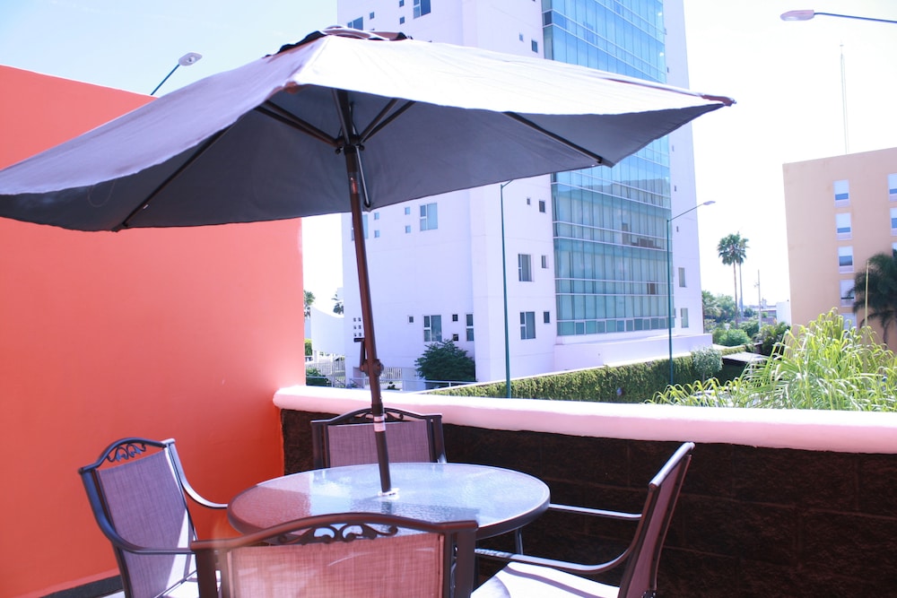 Comfort Inn Irapuato, GUA 33/43