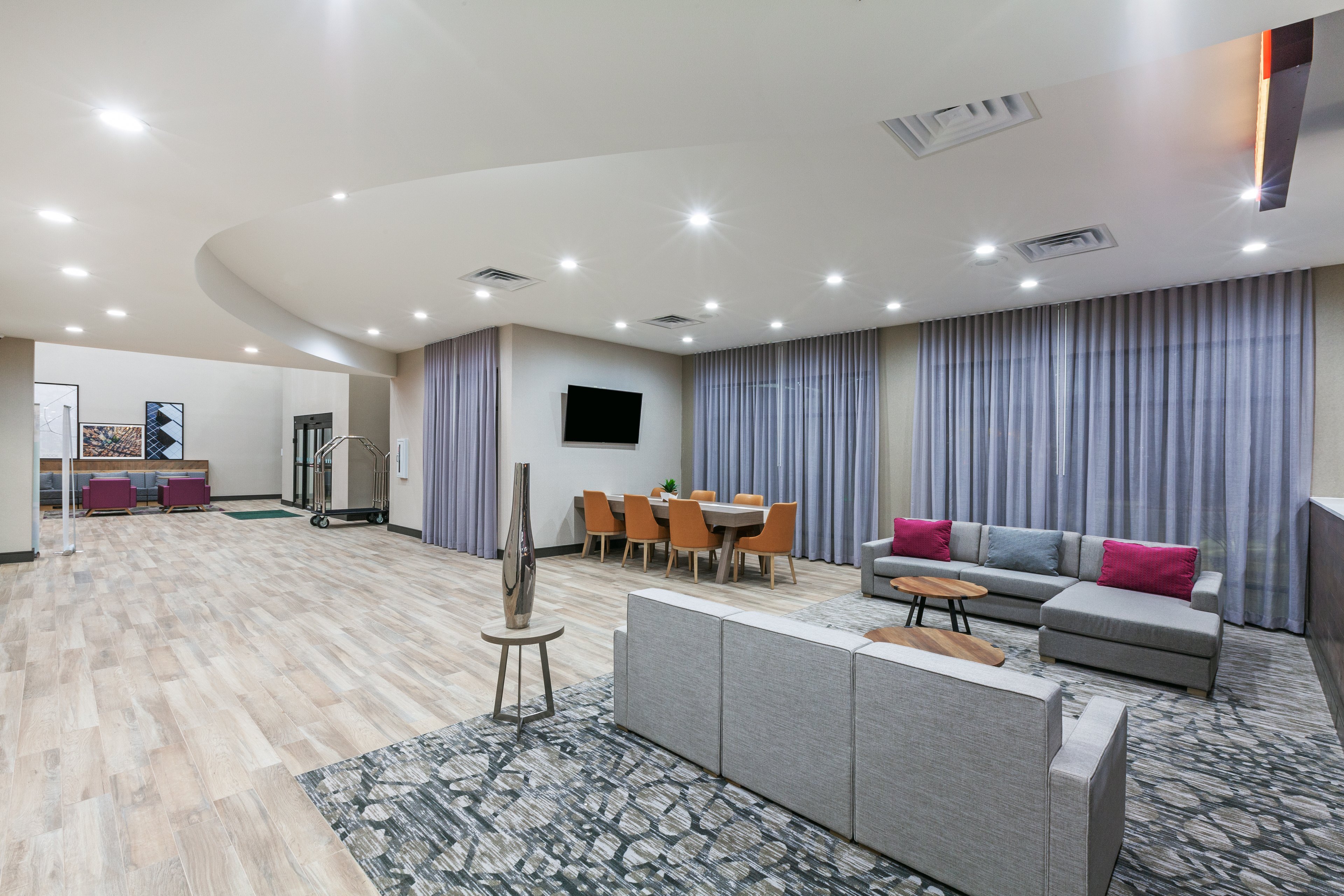 Holiday Inn Lubbock South 29/54