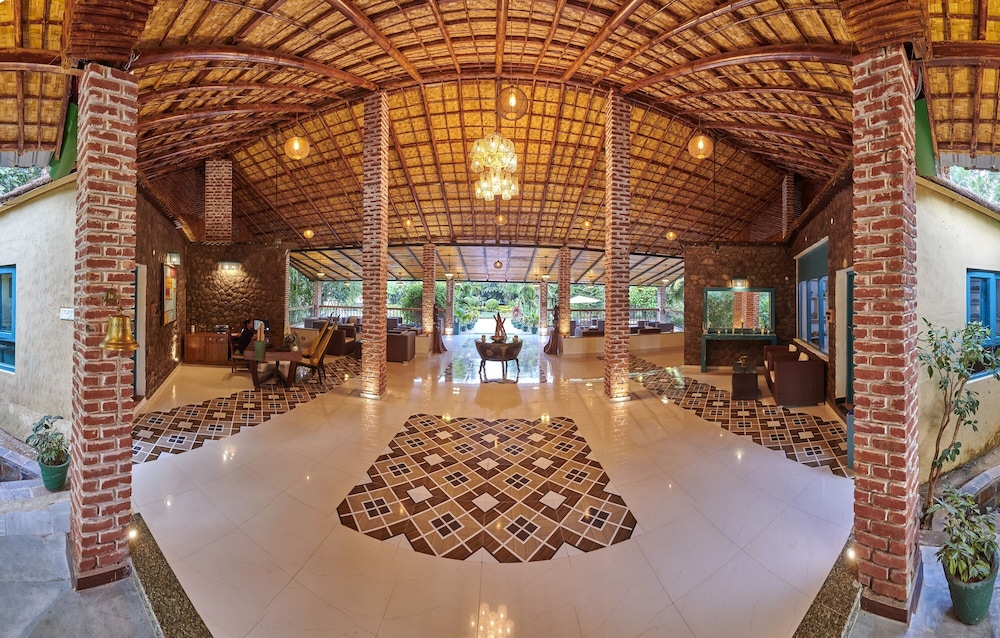 Acorn Hideaway Resort and Spacorbett 9/50