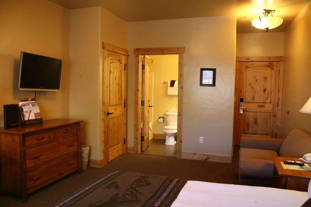 Cowboy Village Resort 44/69
