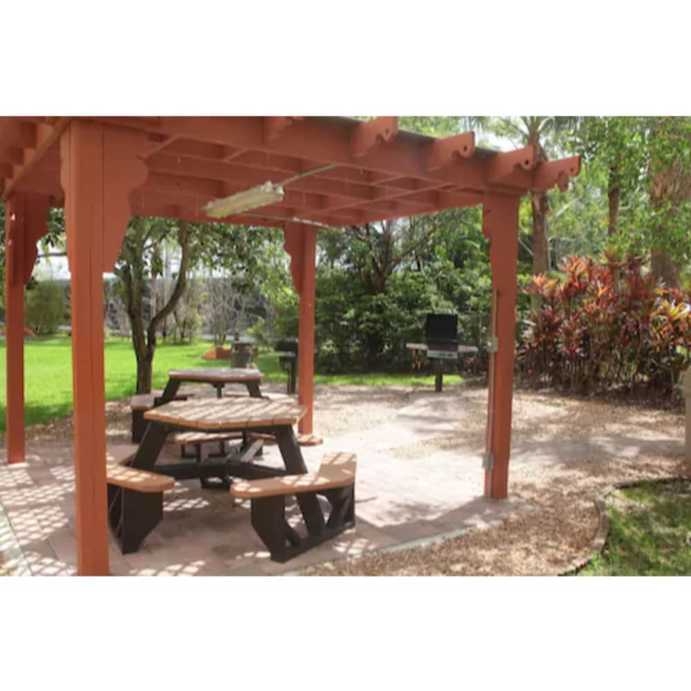 Vacation Village At Weston 49/81