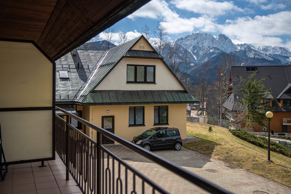 Pensjonaty Antalowka-Polskie Tatry S.A. 4/50