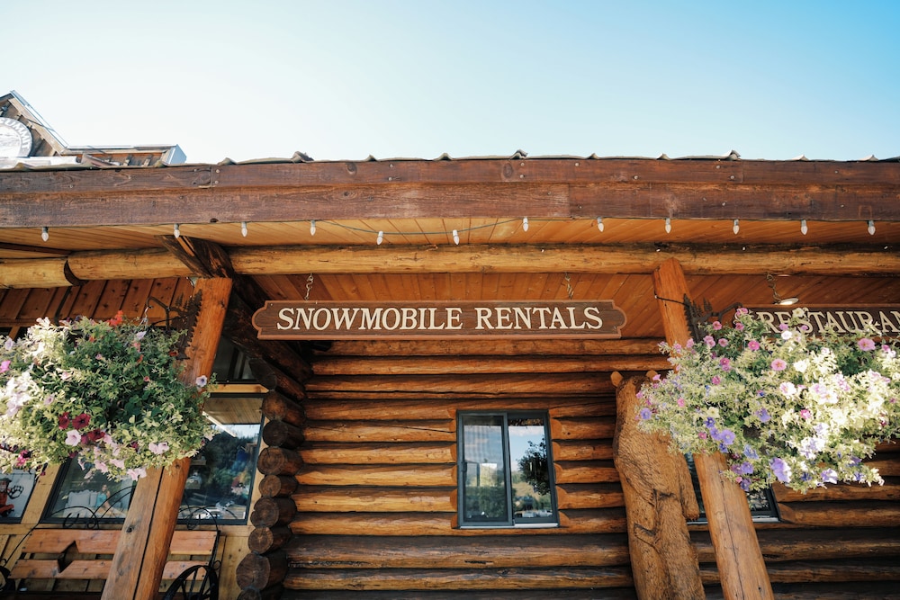 Daniels Summit Lodge 2/50